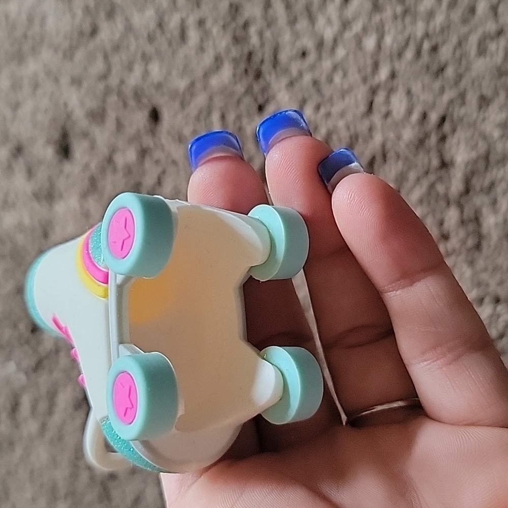 Bath and Body works antibacterial keychain - Picture 2 of 3